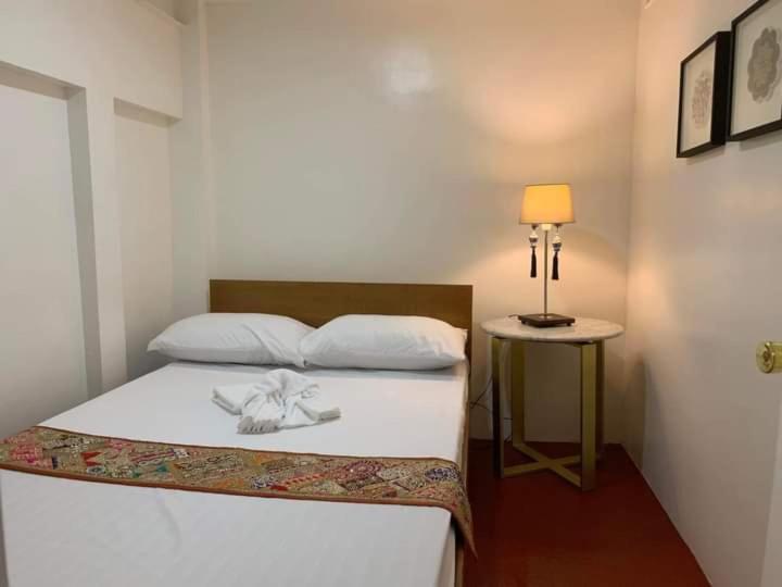 Courtyard Hotel Pasay Exterior photo