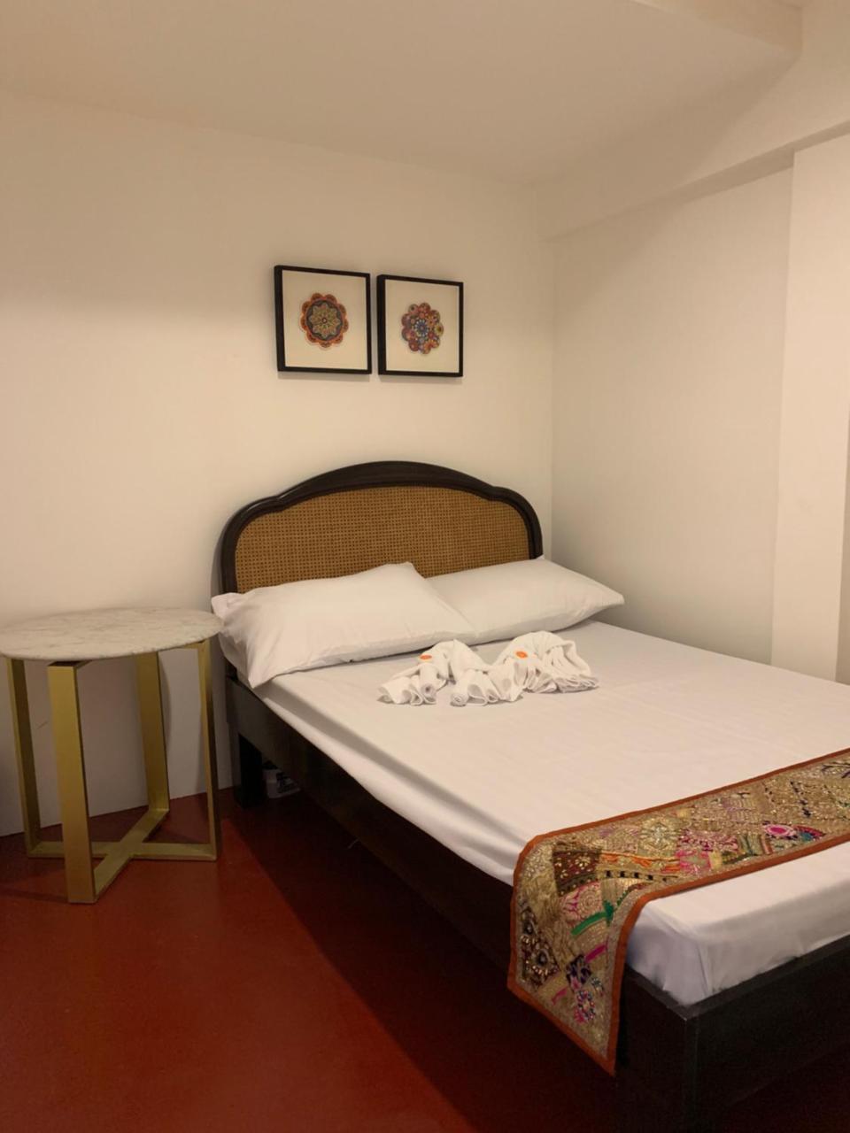 Courtyard Hotel Pasay Exterior photo